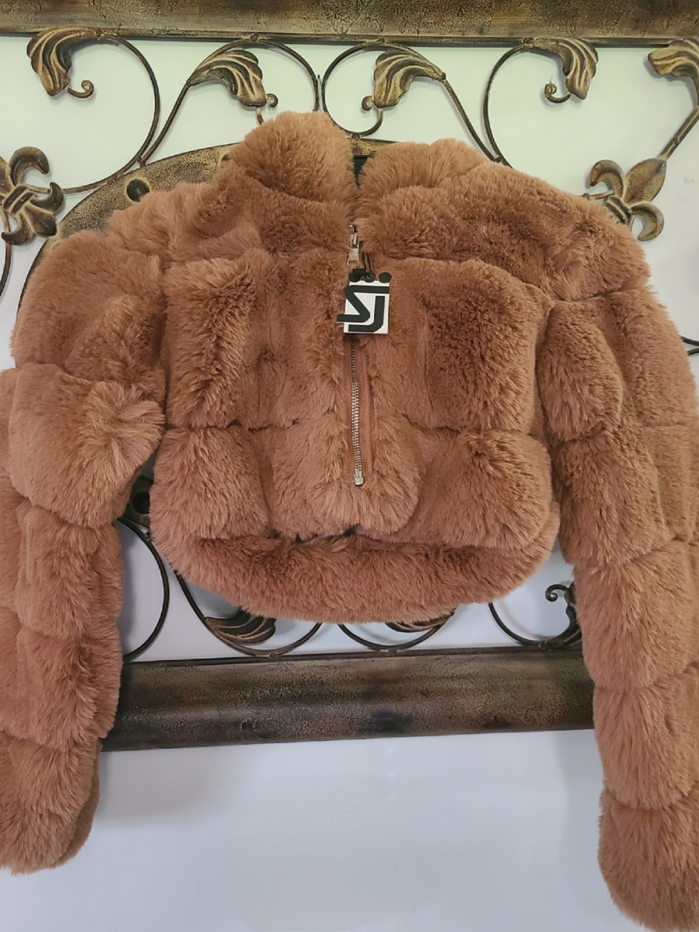 Shane Justin Faux Fur Cropped Jacket in Caramel